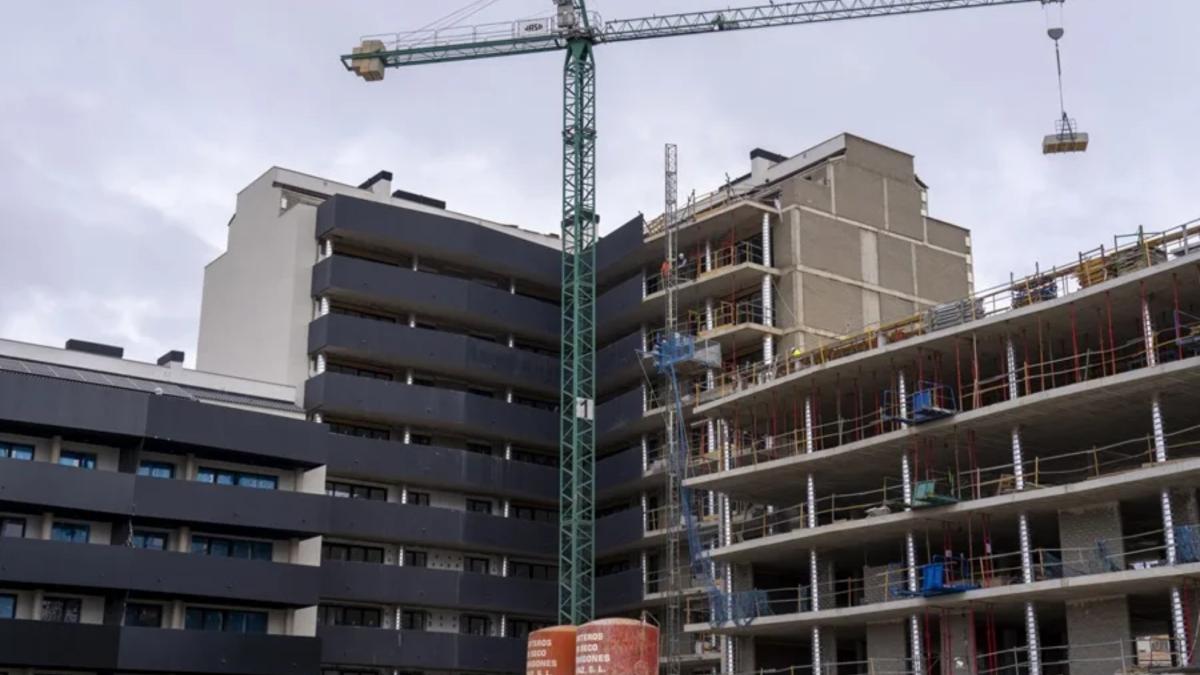 Decepción con la Casa 47, el gran proyecto del Gobierno para solucionar la crisis de vivienda