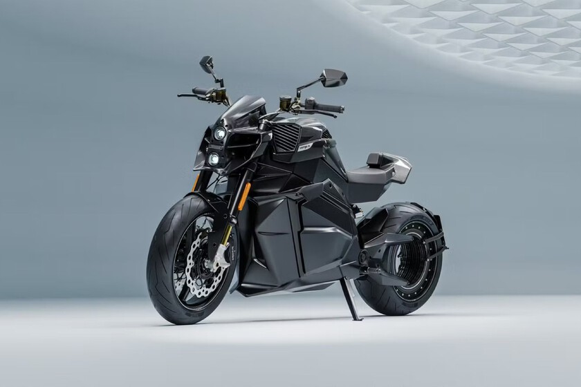 La primera batería de estado sólido en una moto es un mazazo a la gasolina: 600km y carga en 10 minutos