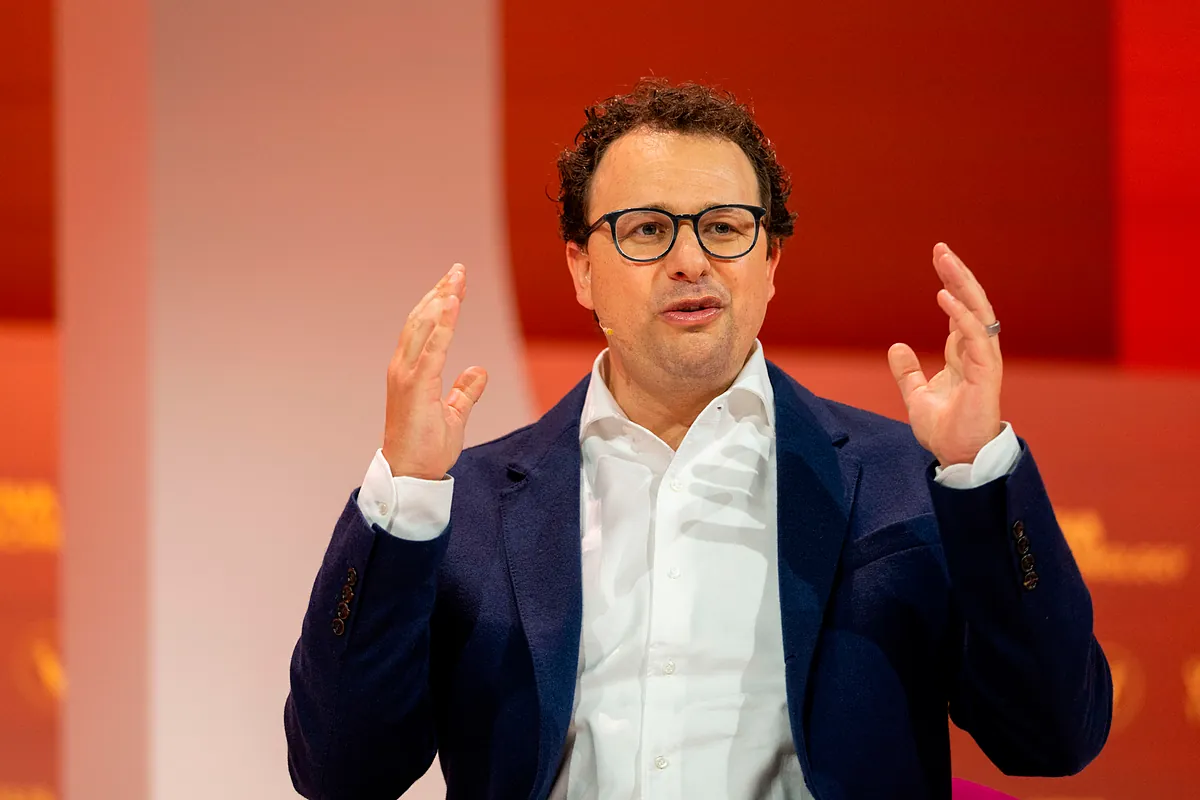 Anthropic prepara una ronda que dispara su valoración a 300.000 millones