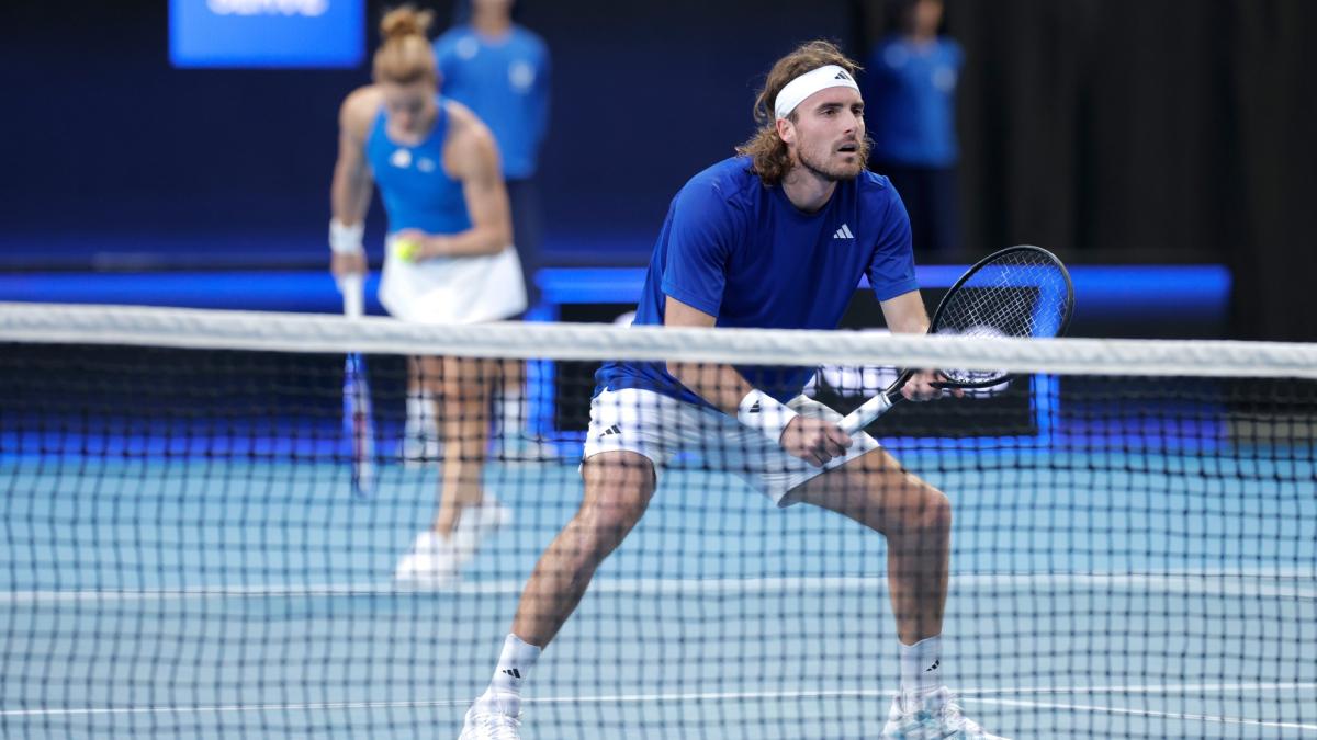 Tsitsipas ve la luz al final del túnel: gana a un 'top10' 633 días después