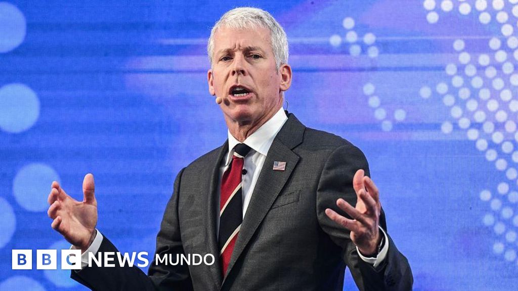 EE.UU. anuncia que comercializará "de manera indefinida" la producción de petróleo de Venezuela