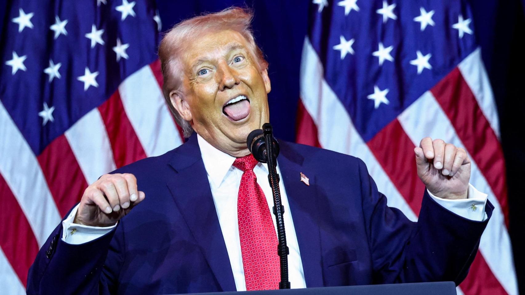 El 'show' de Trump a través de sus gestos, imitando y riéndose de los que ve más débiles: "Está exultante, habla para los suyos"