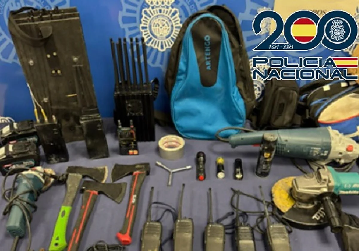 Caen dos grupos a los que se atribuyen 44 robos con fuerza en naves industriales en Málaga