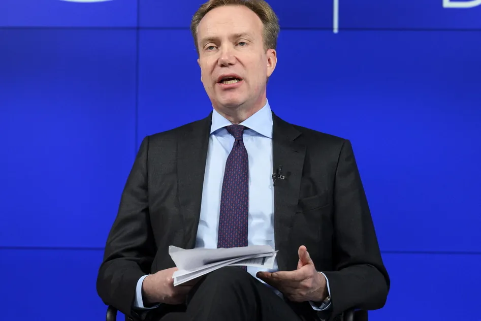 Davos, a la espera de Trump, advierte que la paz mundial corre peligro