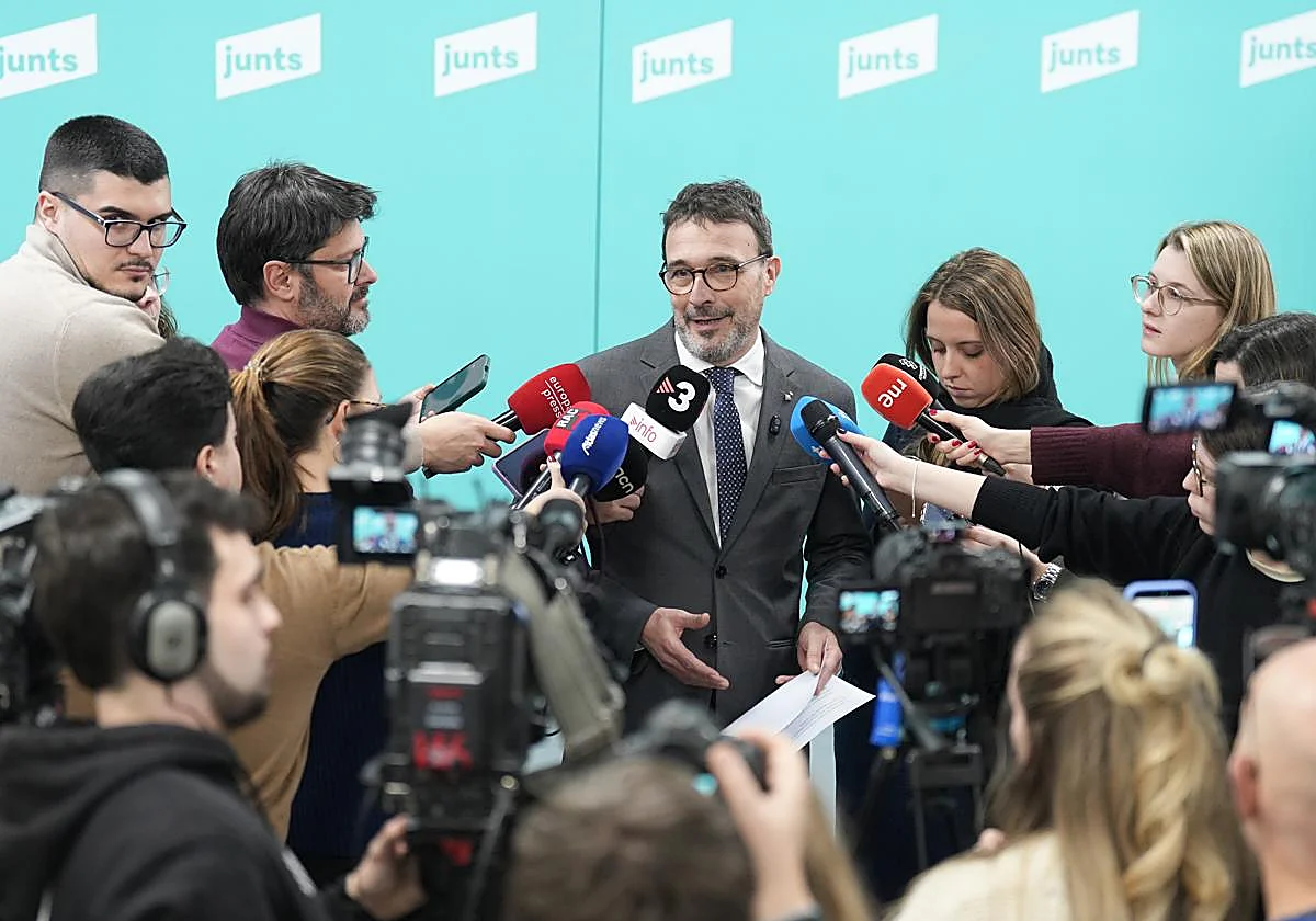 Junts solo ve «más café para todos» y promesas de «las lluvias de millones que nunca llegan a Cataluña»
