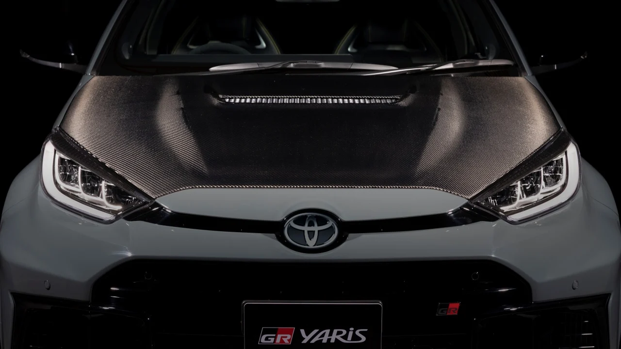 Toyota 'trolea' al mismo tiempo que muestra su nueva bestia: GR Yaris Morizo RR, versión limitada a 100 unidades para Europa