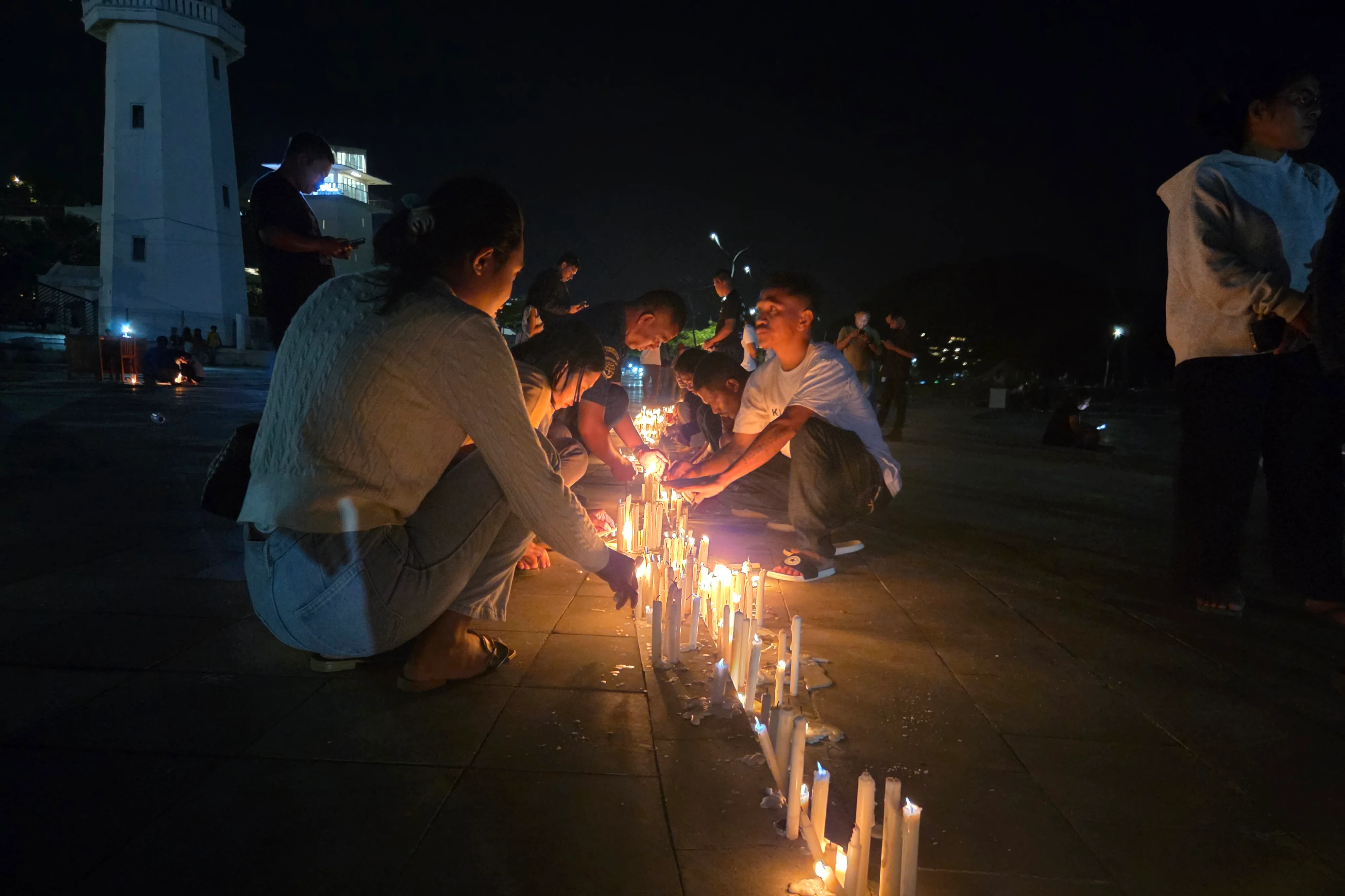 Indonesia da por finalizada la búsqueda de Quique tras 15 días de rastreo en el mar