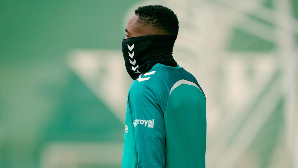 Bakambu se queda fuera de la lista de Pellegrini frente al Oviedo