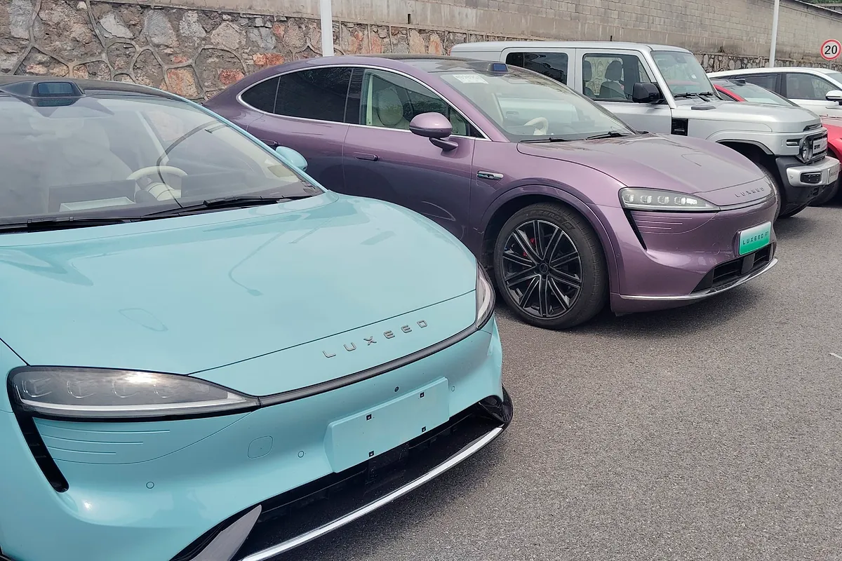 Las exportaciones chinas de vehículos se disparan ante la ralentización de las ventas nacionales