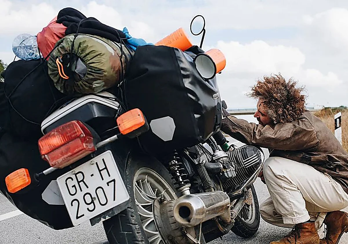 Cómo llevar equipaje en la moto y no sufrir durante el viaje