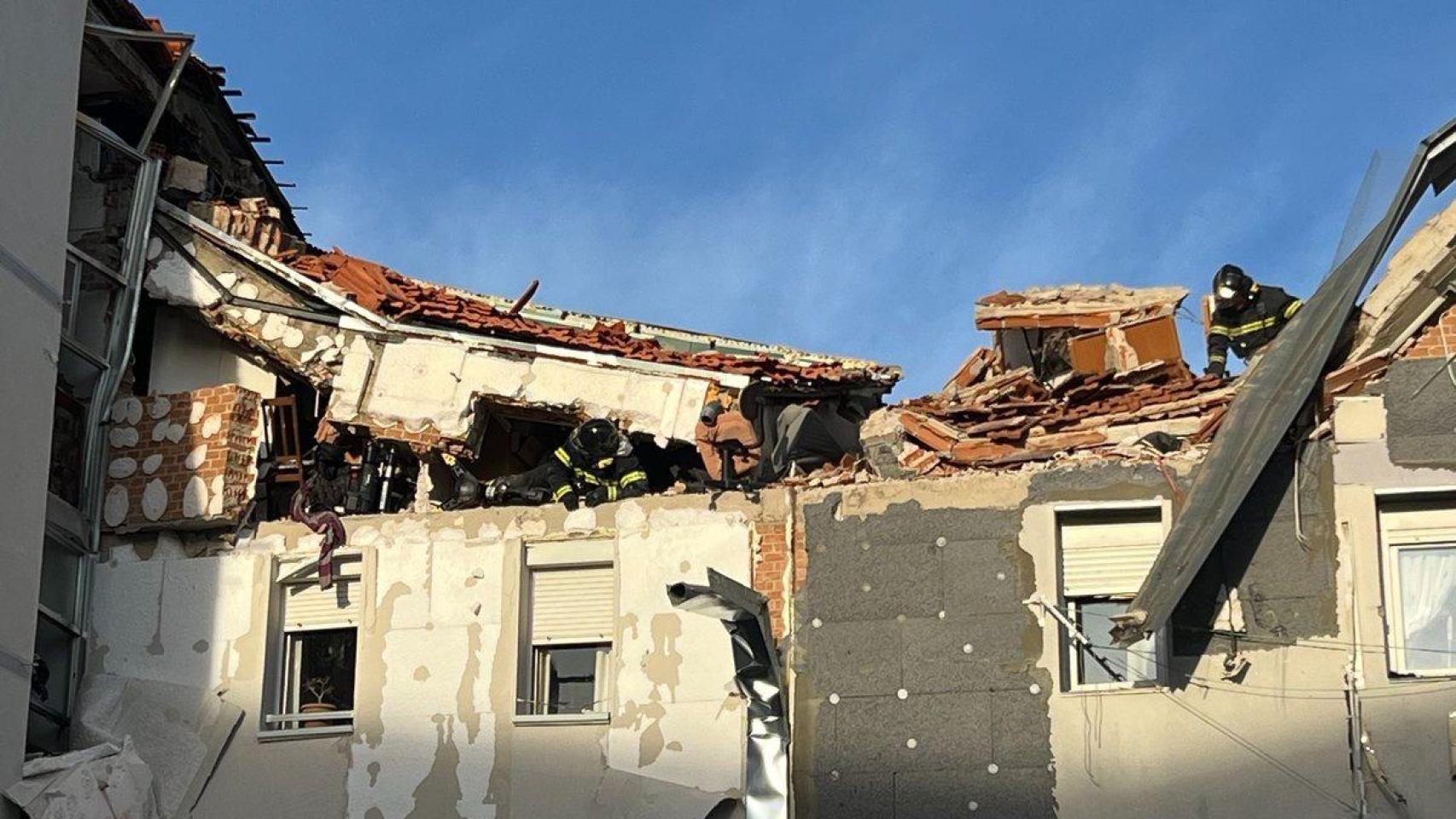 Un muerto, ocho heridos leves y uno grave en una explosión en una vivienda de Carabanchel: el edificio estaba en obras