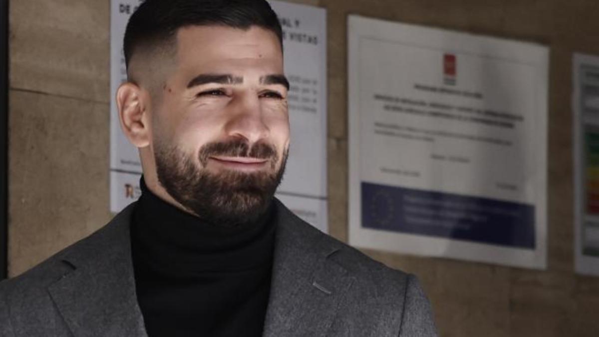 Ilia Topuria gana la primera batalla judicial contra su exmujer