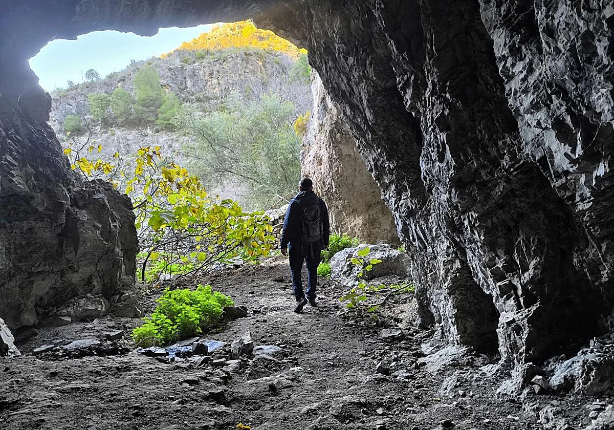 Canillas de Aceituno-Cueva de la Fájara