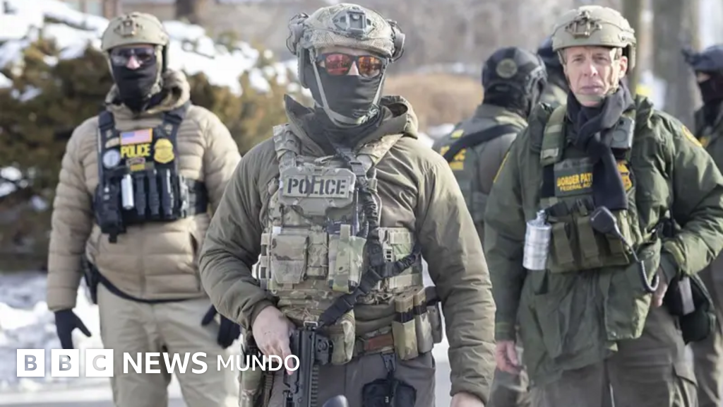 Qué es y qué poderes tiene ICE, la agencia de EE.UU. encargada de la deportación masiva de migrantes que impulsa el gobierno de Trump