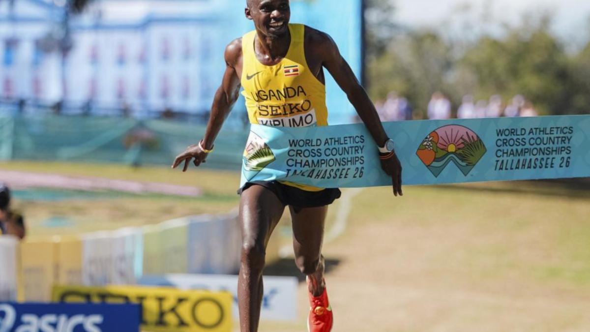 Kiplimo firma su tercer oro mundial de cross en el recital de Ngetich en féminas
