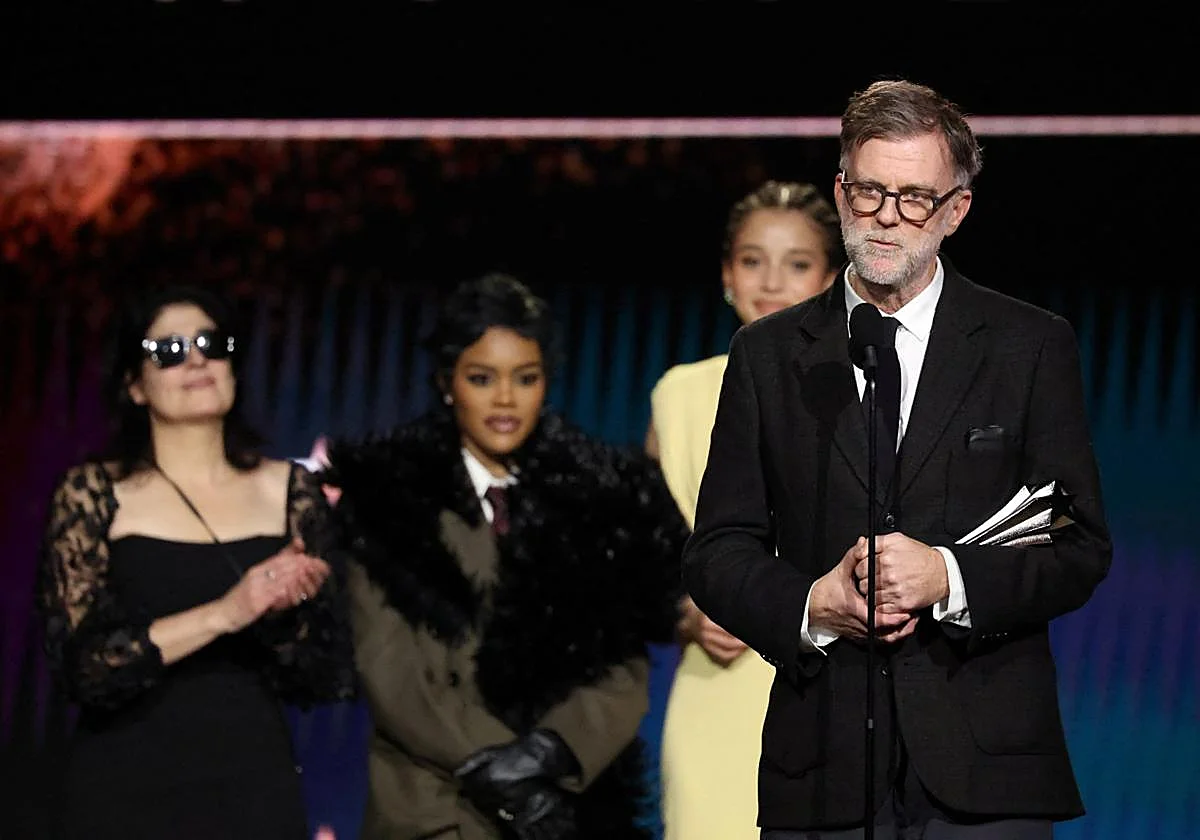 'Una batalla tras otra' y 'Adolescencia' triunfan en los Globos de Oro