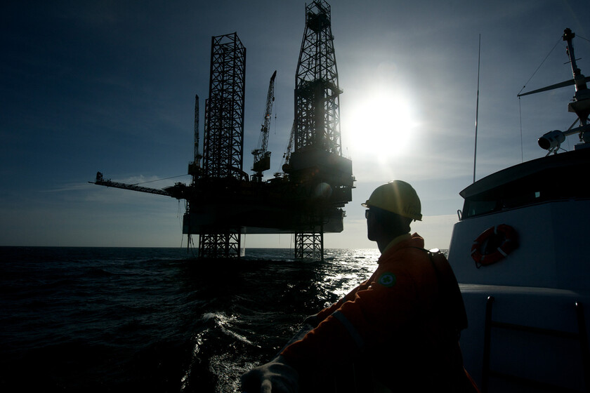 Repsol tiene ahora un dilema Venezuela: invertir una millonada en una infraestructura echada a perder durante décadas