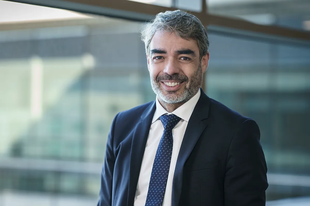 Indra apuesta por Asturias como su 'hub' de vehículos blindados