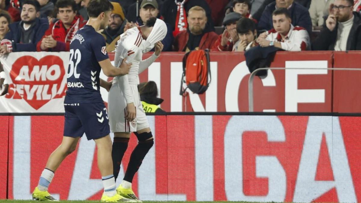 Vargas, entre lágrimas, recae de su lesión