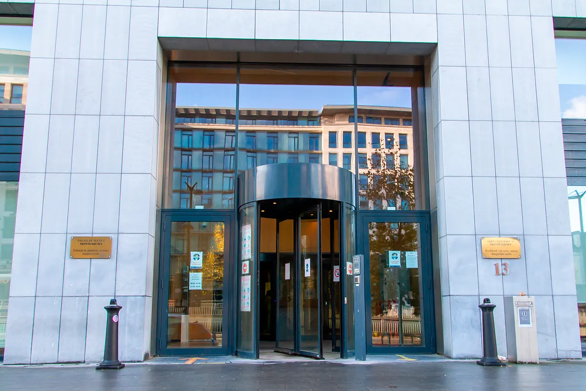 Bélgica embarga 482 millones de euros a España por impagos de renovables