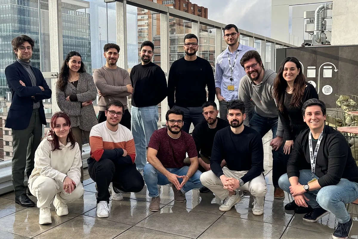 La plataforma de IA conversacional Ringr levanta 3 millones de euros