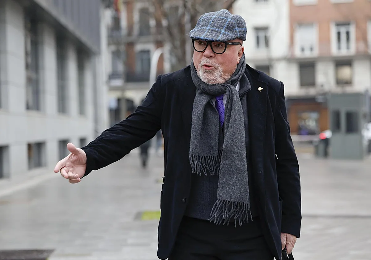 Un inspector valida notas de Villarejo sobre pagos de López Madrid: «Entrega 10 a cuenta»