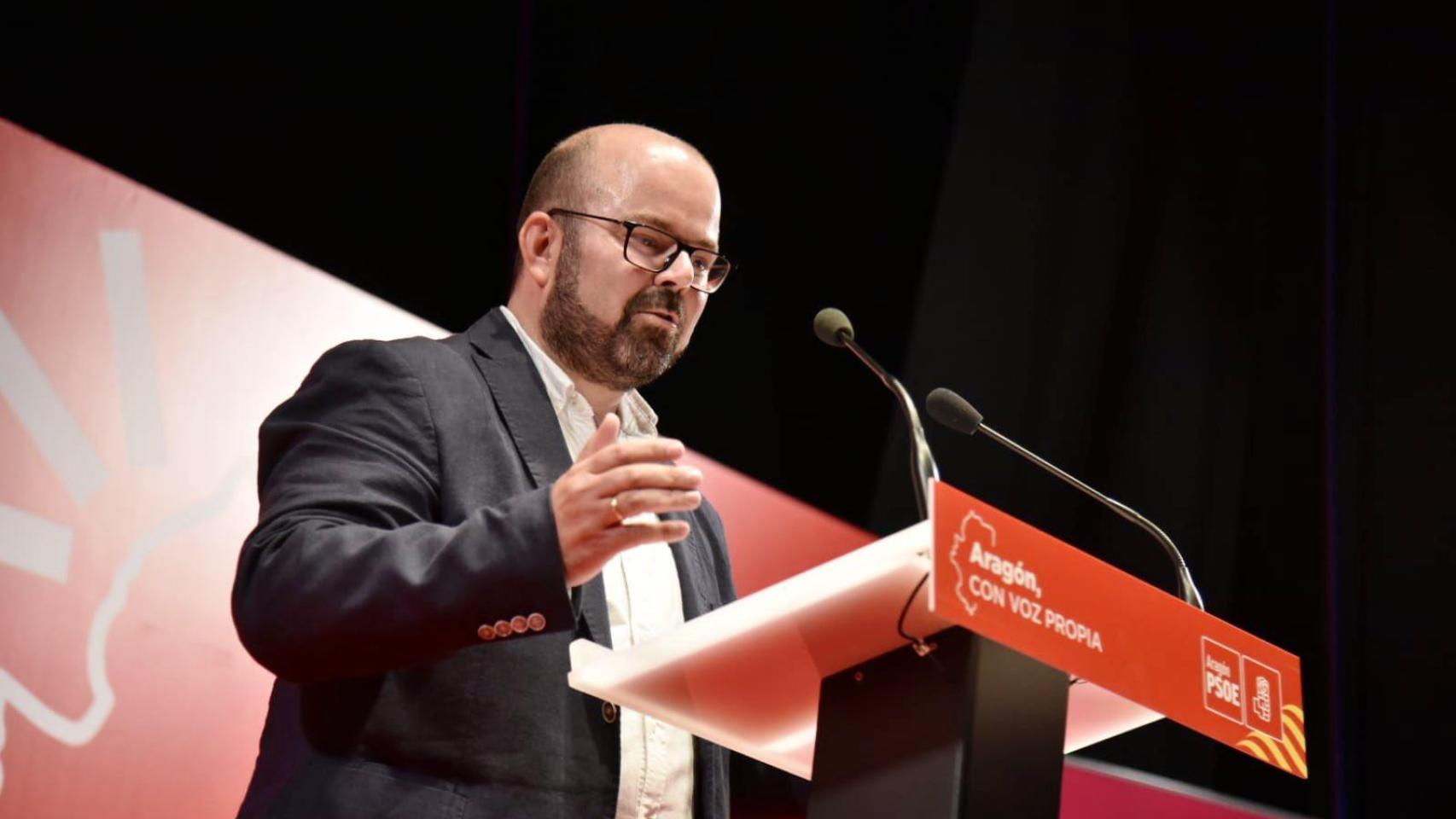 El alcalde de Cariñena (PSOE) cobrará 42.500 euros en el Ayuntamiento tras quedarse fuera de la lista de Pilar Alegría