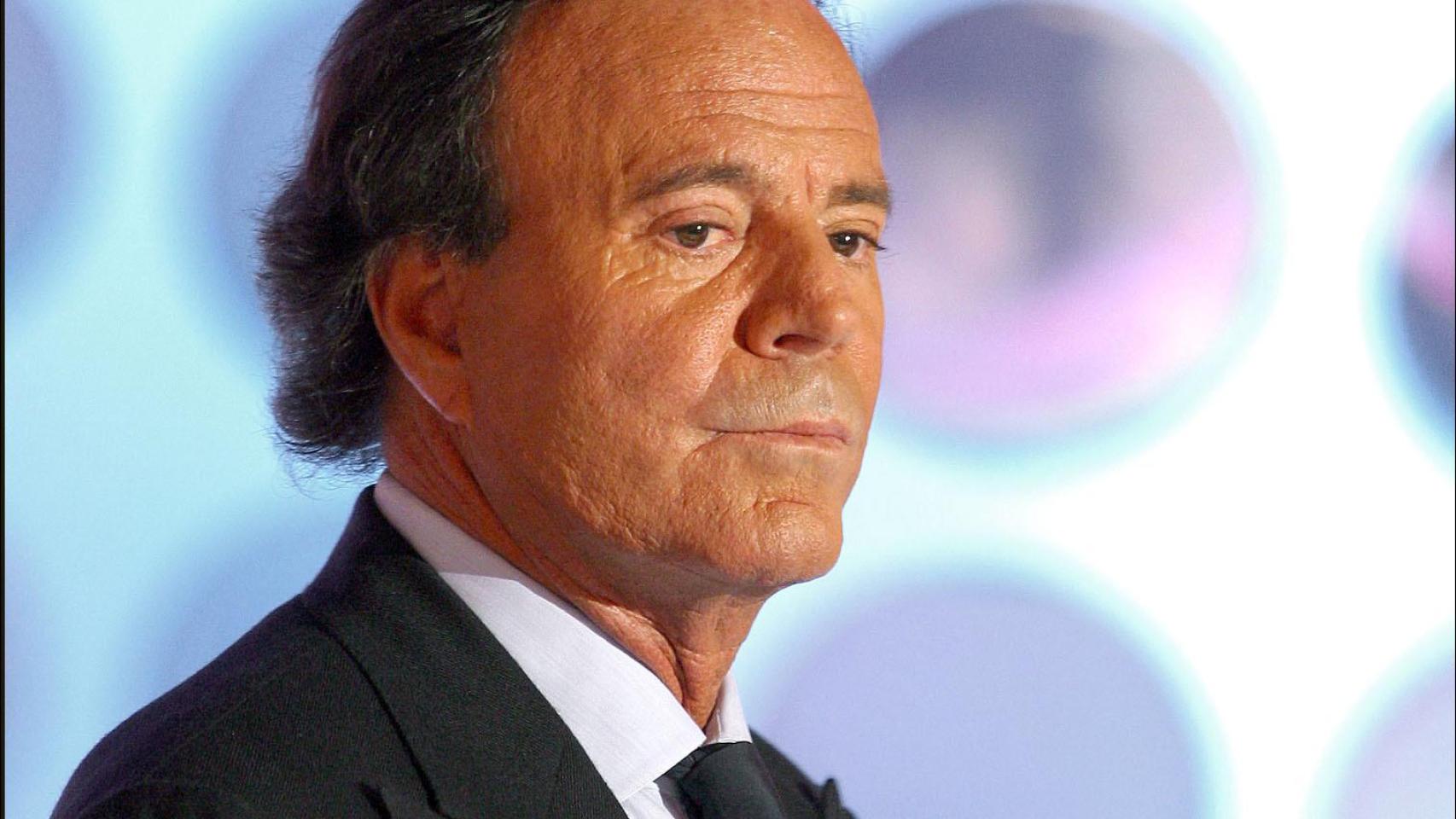Última hora política, en directo | El Gobierno estudia retirar a Julio Iglesias la Medalla de Oro al Mérito en las Bellas Artes