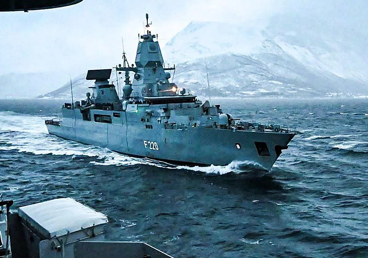 La OTAN alerta sobre la creciente presencia militar rusa y china en el Ártico