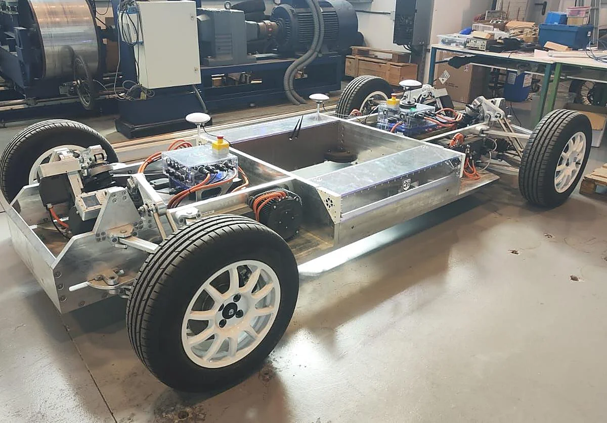 La UMA lanza un taller para probar los coches del futuro