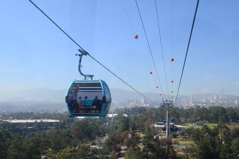 Ciudad de México tiene un tráfico tan infernal que ha decidido algo: montar un teleférico de 15 kilómetros de lardo