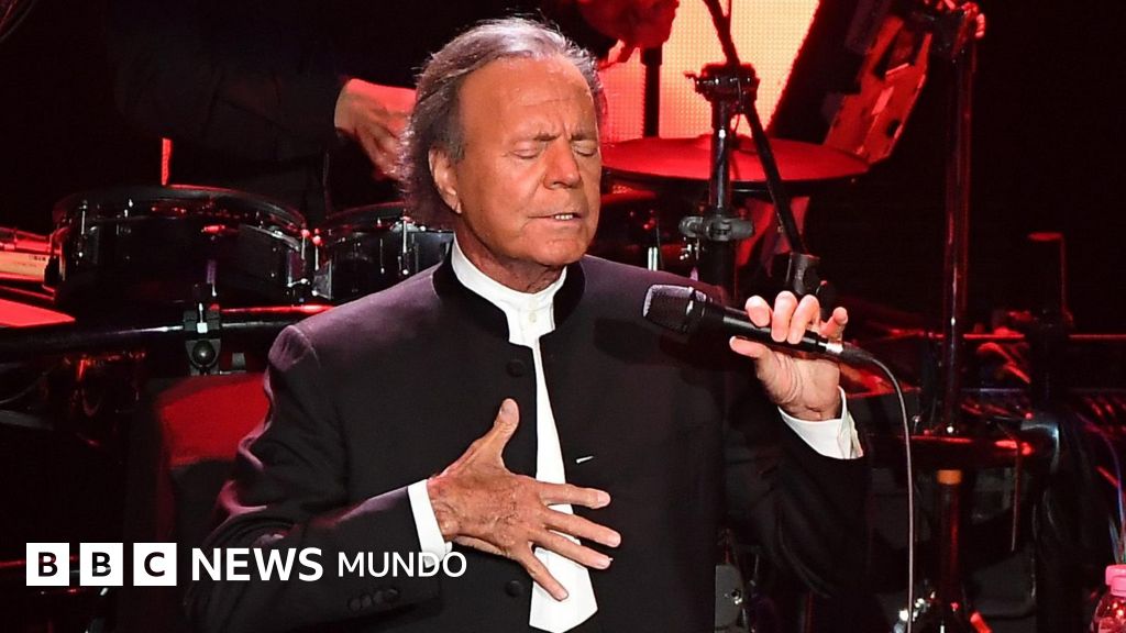 La Justicia en España investiga las denuncias de abuso sexual de dos mujeres contra el cantante Julio Iglesias
