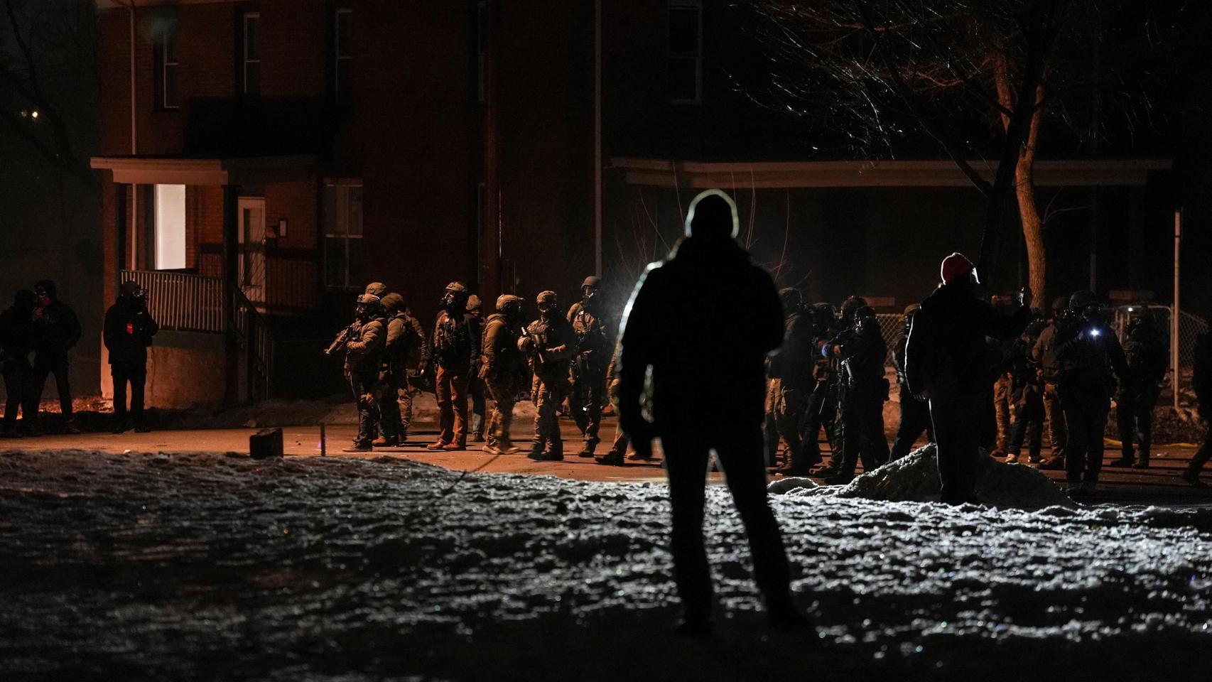 Un agente del ICE dispara y hiere en la pierna a otra persona en Mineápolis: crece la tensión con más protestas