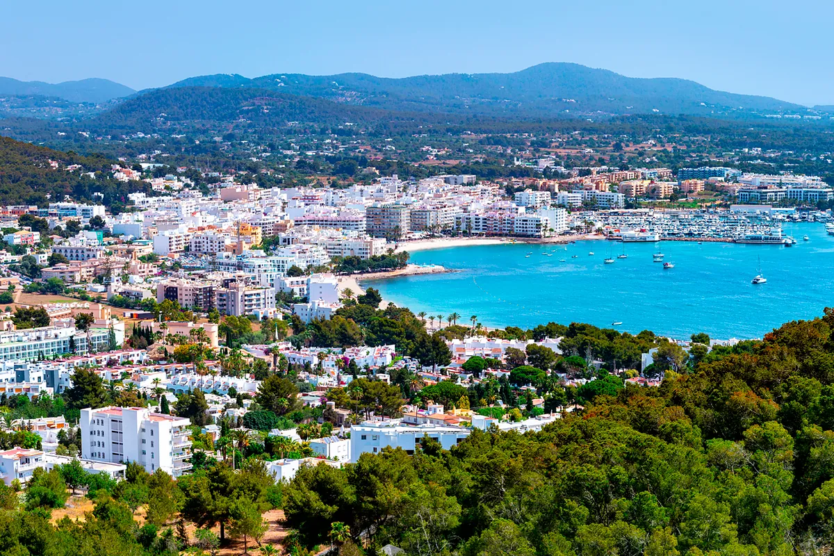 El precio de la vivienda sube un 13,9% con las islas y las áreas metropolitanas a la cabeza