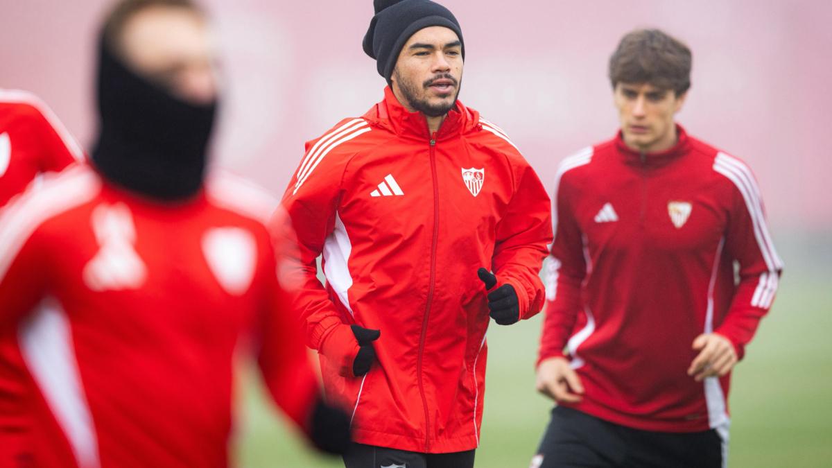 Suazo suma un entrenamiento más; Sow y Alexis trabajan en el gimnasio