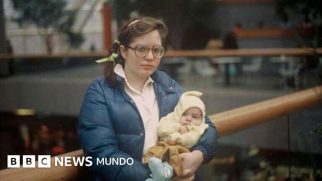 "A mis 14 años, mi madre firmó mi matrimonio y entregó mi vida a un hombre. Esto todavía sucede en EE.UU."