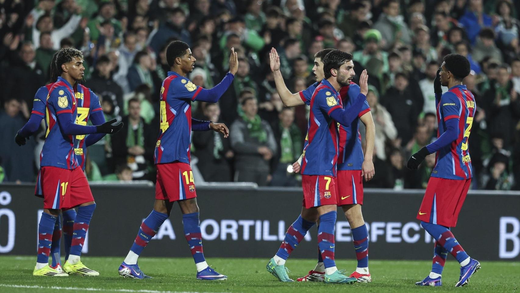 Ferran Torres y Lamine acaban con la resistencia del Racing y meten al Barça en los cuartos de final de la Copa del Rey