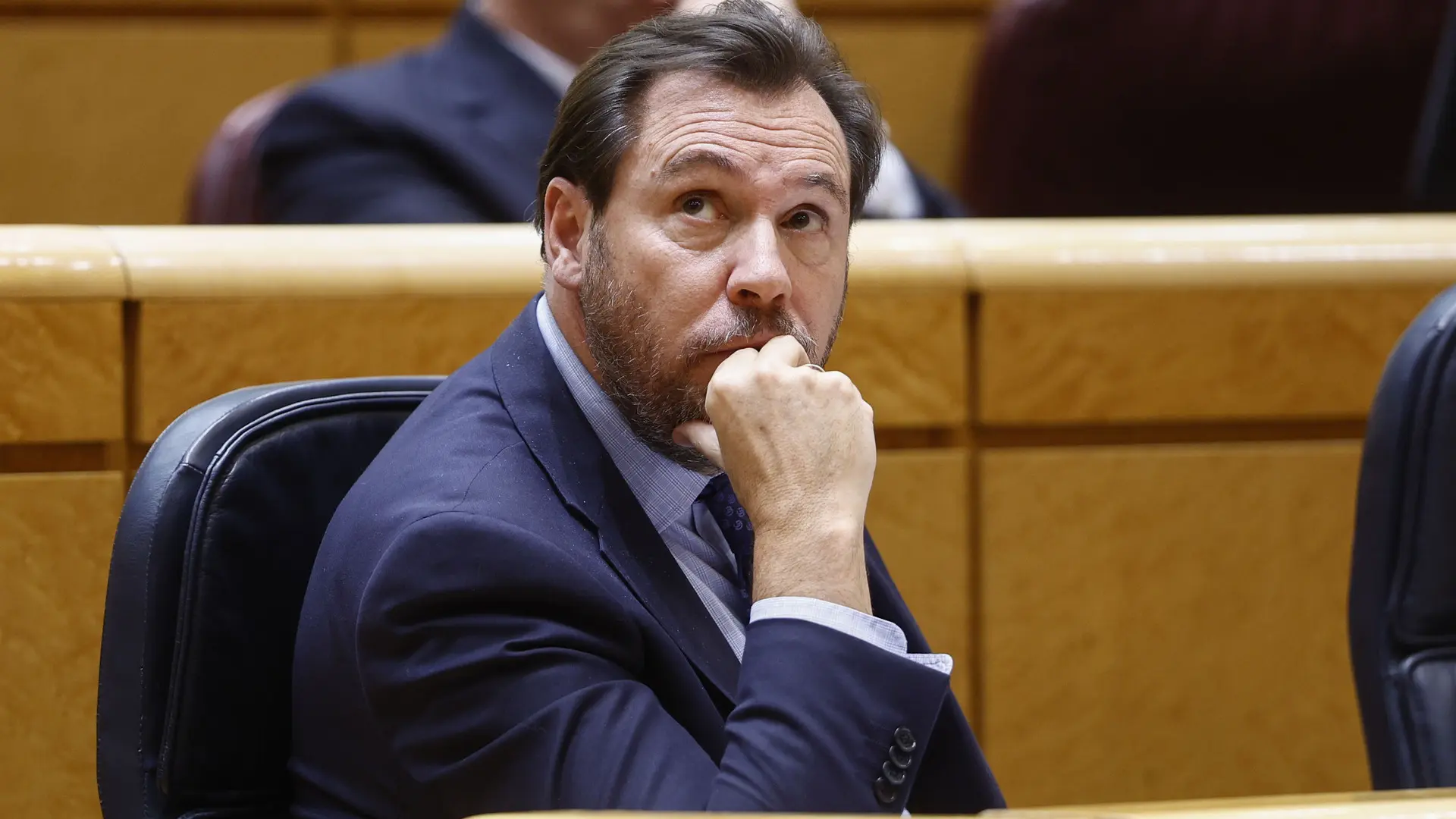 Las cuentas 'trampa' de Puente sobre los descuentos a residentes: dice que debe "cero" pero las aerolíneas le reclaman 300 millones