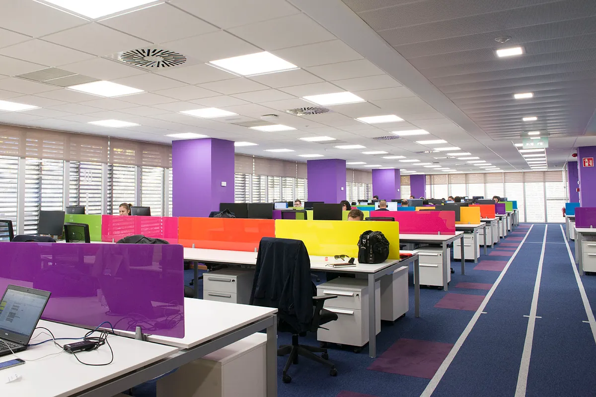 Así funciona el centro madrileño desde donde Ryanair pilota su apuesta digital