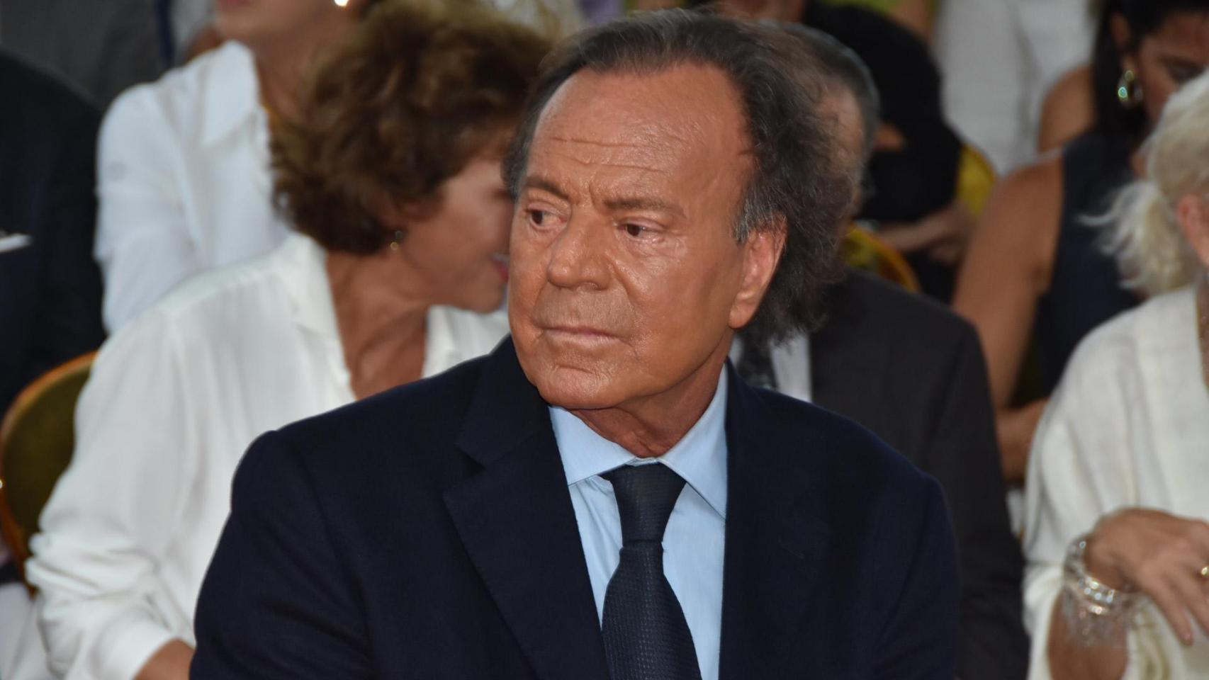 Julio Iglesias niega todas las acusaciones de acoso sexual: "Son absolutamente falsas. Nunca he sentido tanta maldad"