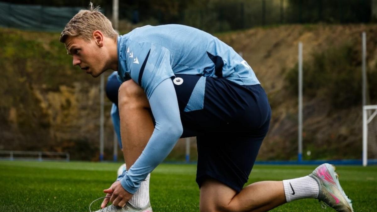 Óskarsson no entrena por su problema muscular y Yangel Herrera se estrena con Matarazzo