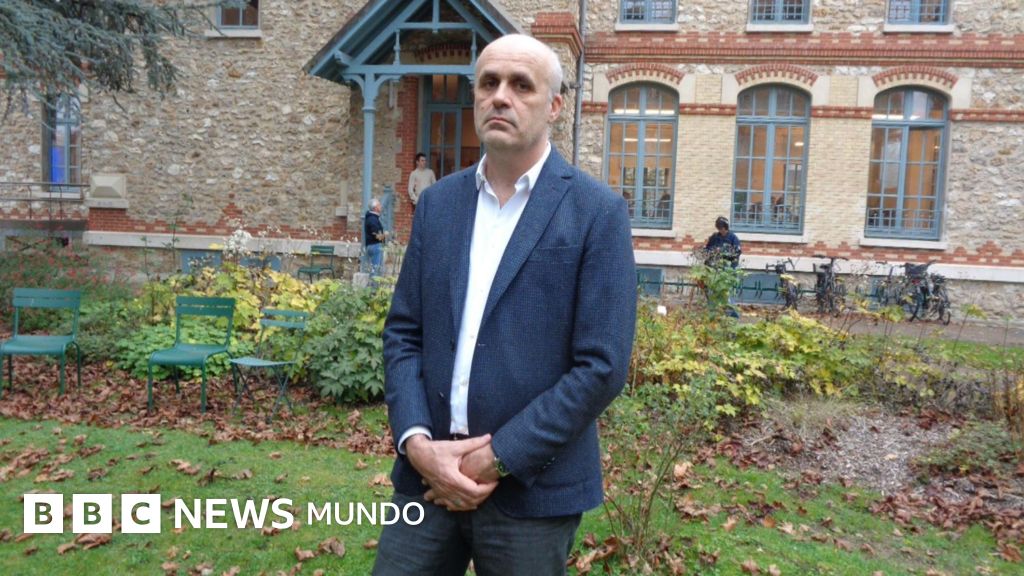 "No sé el nombre de la mayoría de mis estudiantes": cómo es el curso para espías que ofrece una de las universidades más prestigiosas de Francia