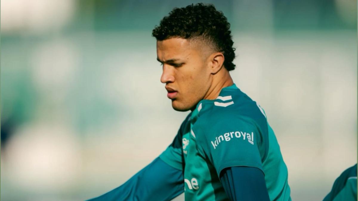 Deossa vuelve tras su amigdalitis y Antony hace trabajo de gimnasio