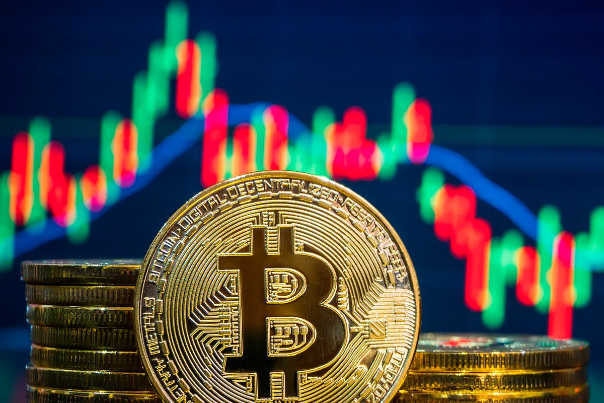 El bitcoin cede ante el temor a una "guerra económica" entre EEUU y Europa