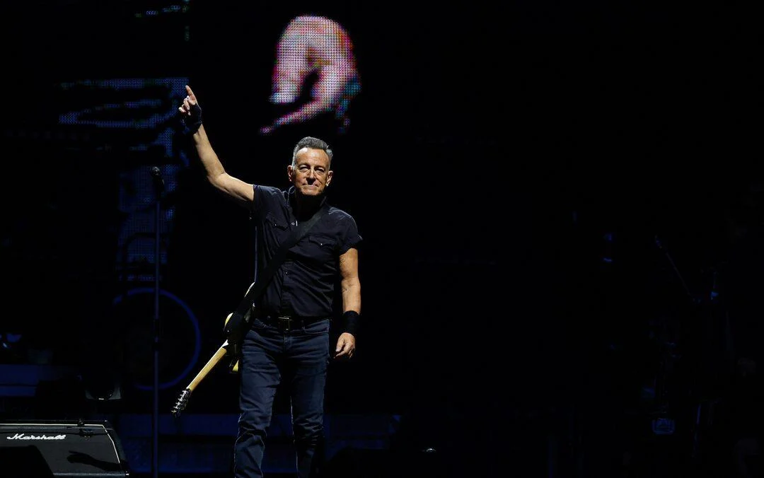 Springsteen homenajea a la mujer asesinada en Mineápolis y acusa al ICE de actuar «como la Gestapo»