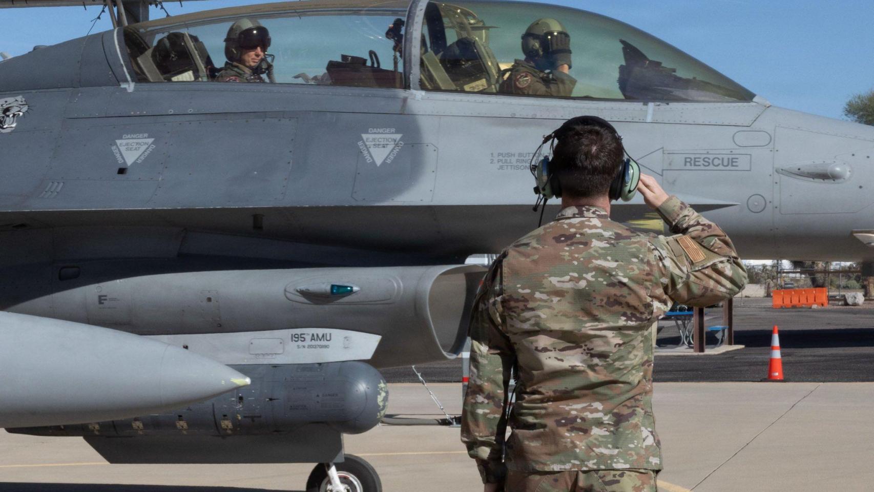 EEUU y Canadá desplegarán aviones militares en Groenlandia en plena escalada dialéctica de Trump