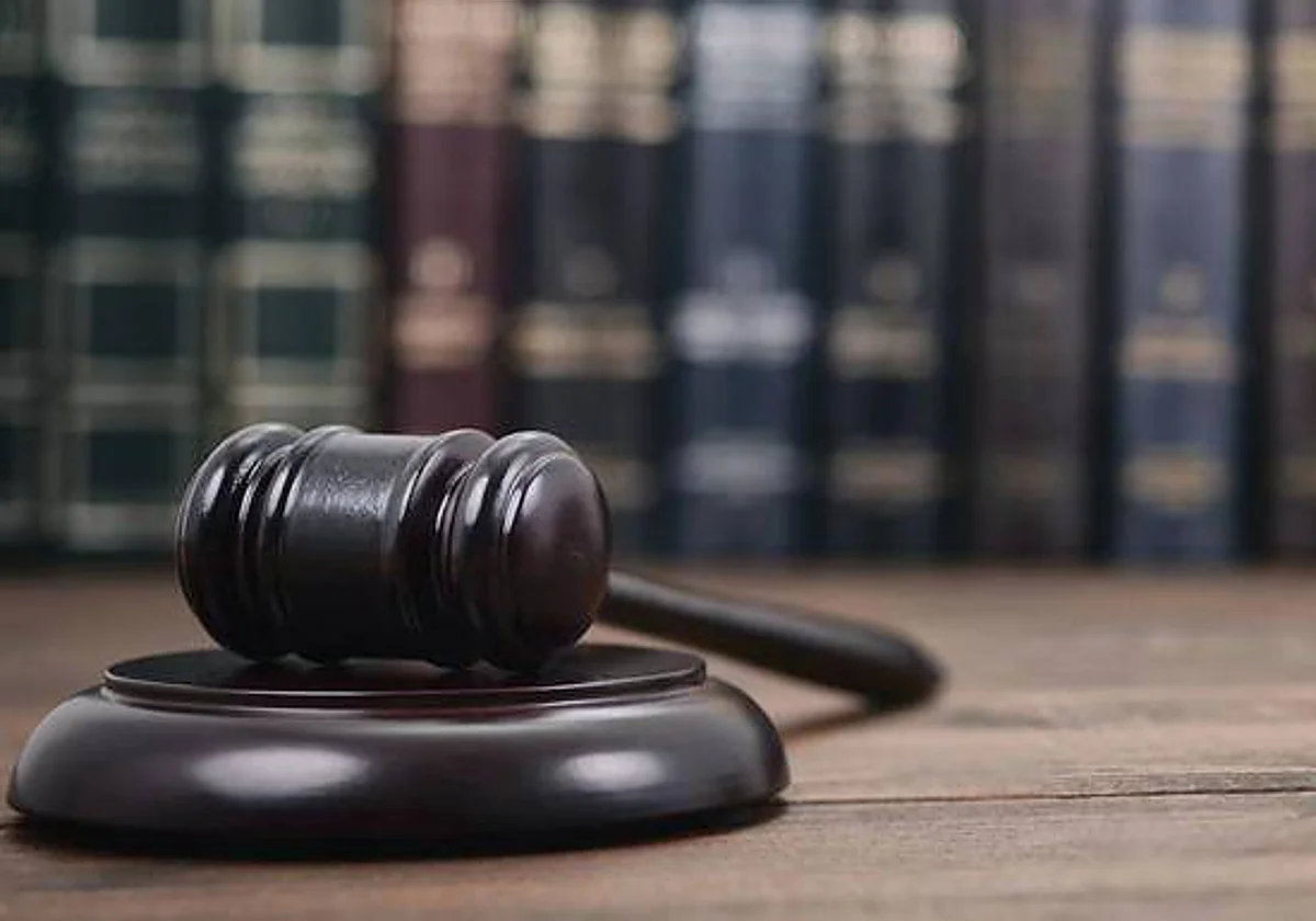 El TSJA considera que los pluses de nocturnidad y festivos deben incluirse en las pagas extras