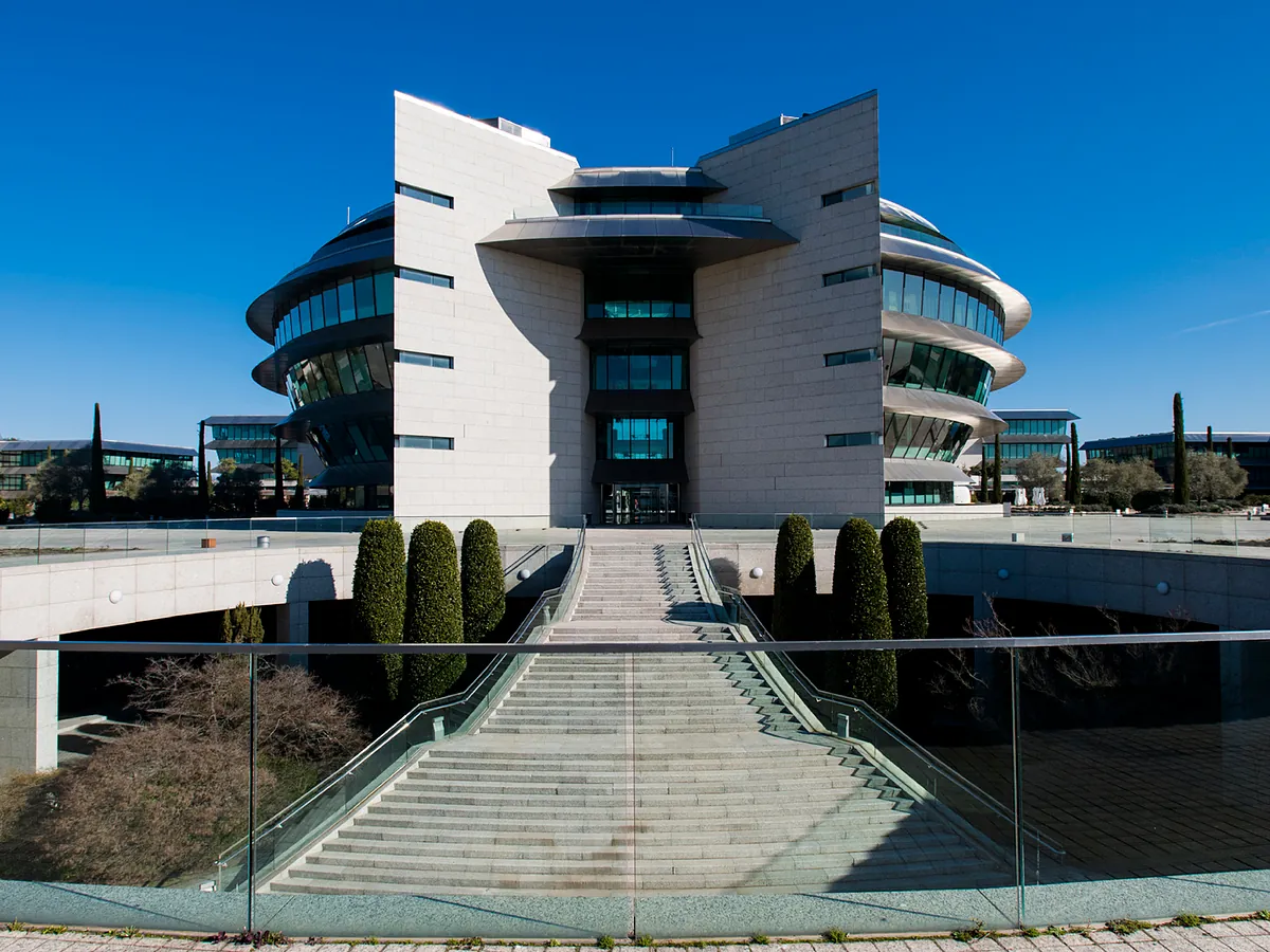 Santander compra en Chile el negocio de rentas vitalicias de Principal