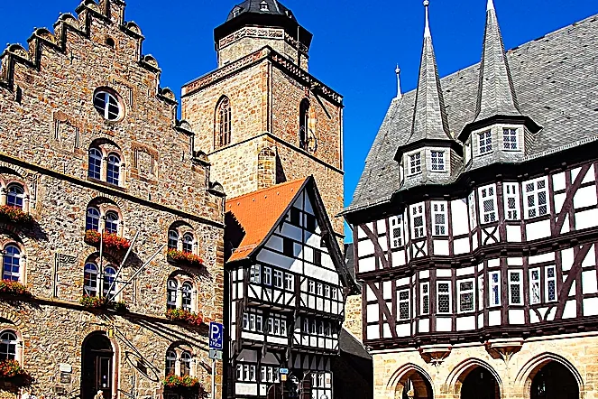 Viajes tras las huellas de Caperucita Roja o Rapunzel