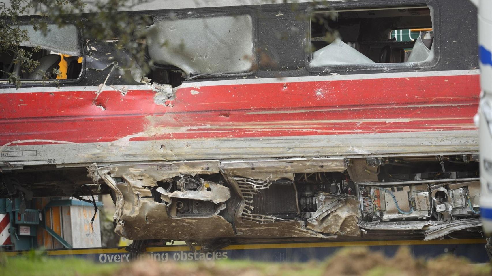 Puente confirma que hay "marcas" en la rodadura de los cinco primeros coches del Iryo y en dos trenes que pasaron antes